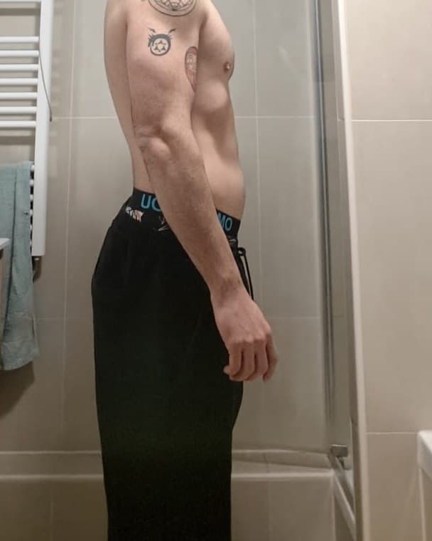 Side view at the start of coaching, February